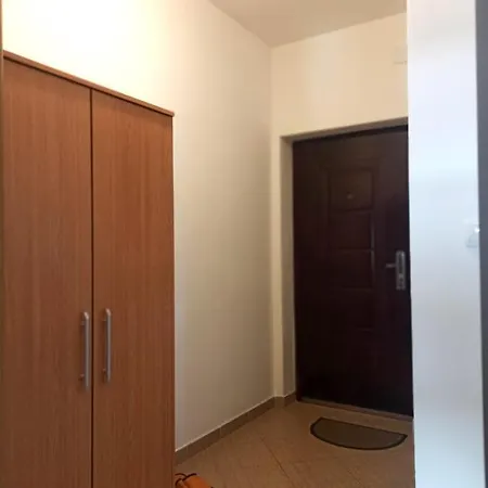 Apartment Stan Na Dan , Centar Bijeljine Kruzni Tok Garulja